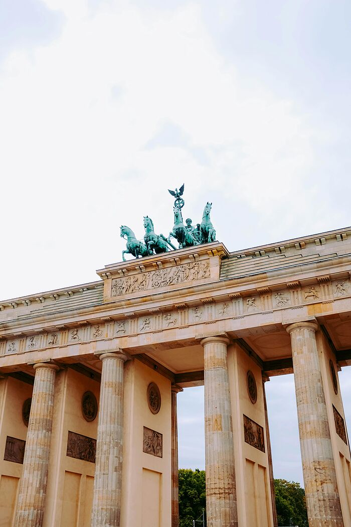 Deutschland Wahrzeichen - eSIM Datenplan erhältlich.