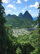 Saint Lucia Wahrzeichen - eSIM Datenplan erhältlich.