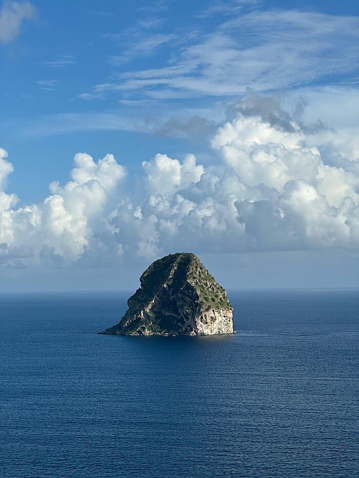 Martinique Wahrzeichen - eSIM Datenplan erhältlich.